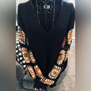 BiBi Black and Orange Crochet Sleeve V-Neck SweaterXL